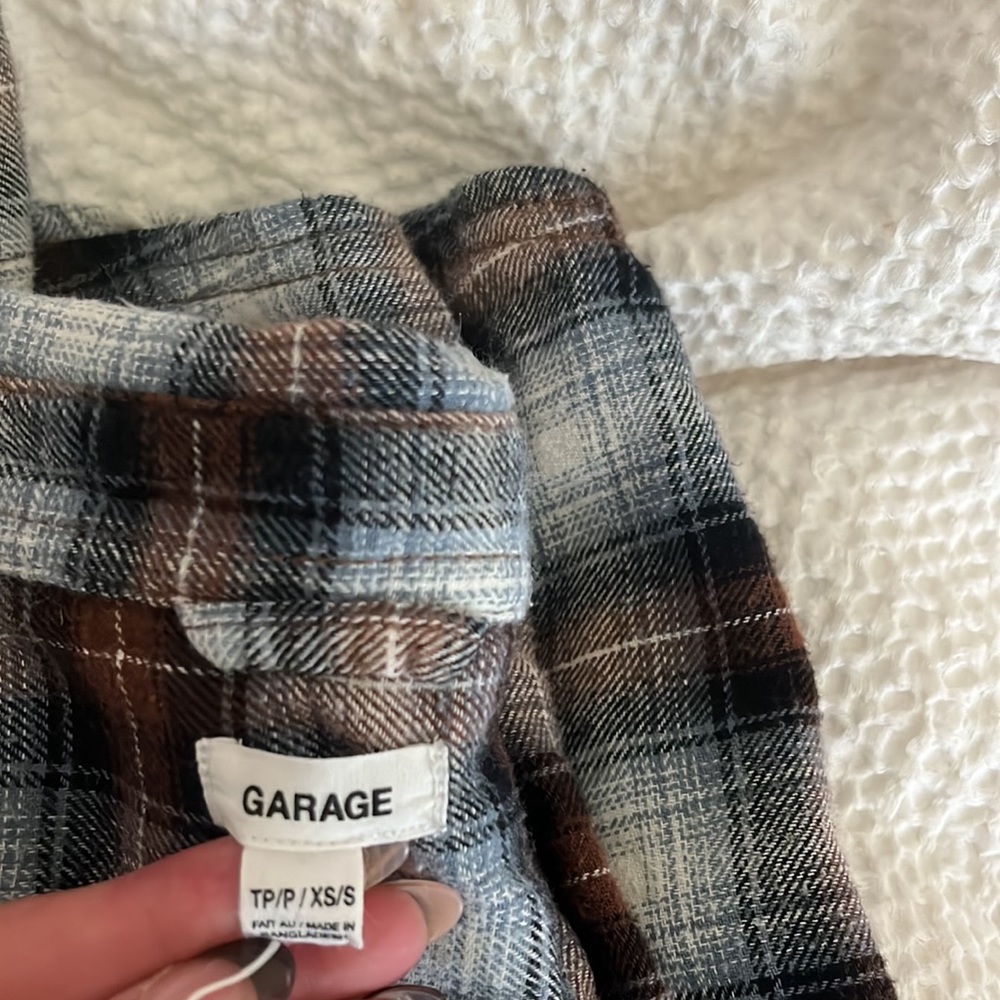 Garage flannel - Picture 2 of 2